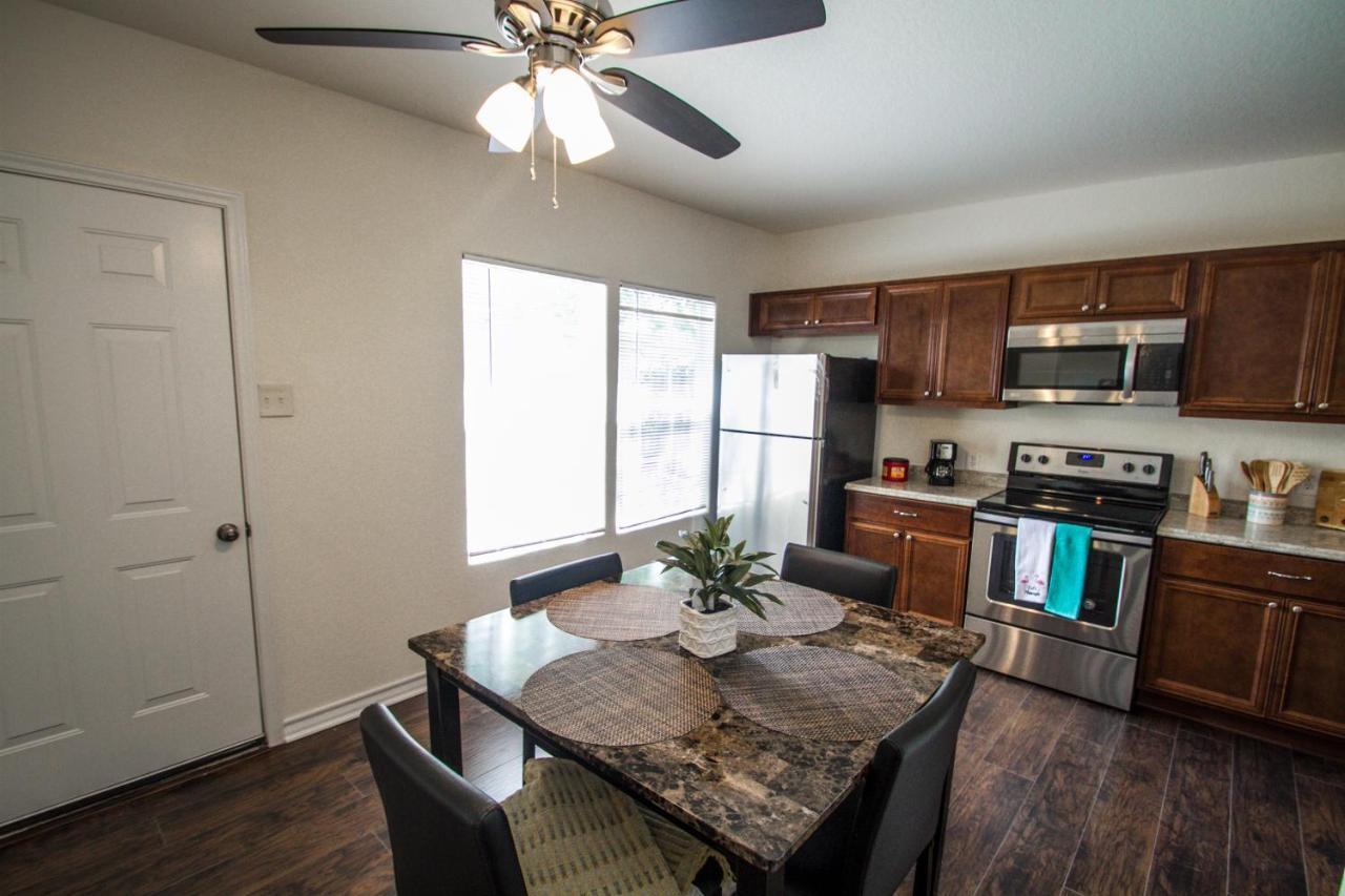 Hays St Cozy Remodeled 2Br/2Ba House Sleeps 8 Διαμέρισμα Σαν Αντόνιο Εξωτερικό φωτογραφία