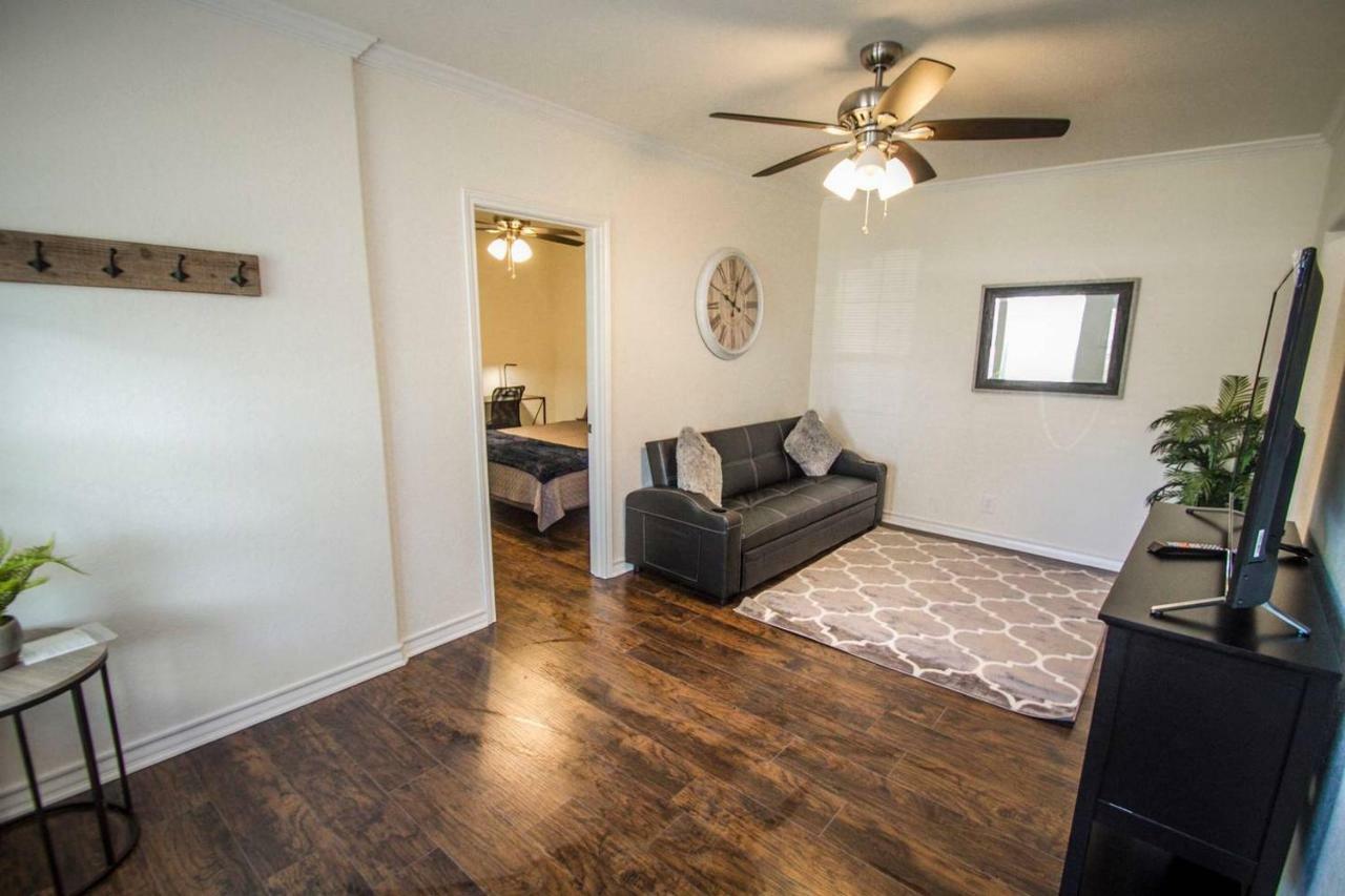 Hays St Cozy Remodeled 2Br/2Ba House Sleeps 8 Διαμέρισμα Σαν Αντόνιο Εξωτερικό φωτογραφία